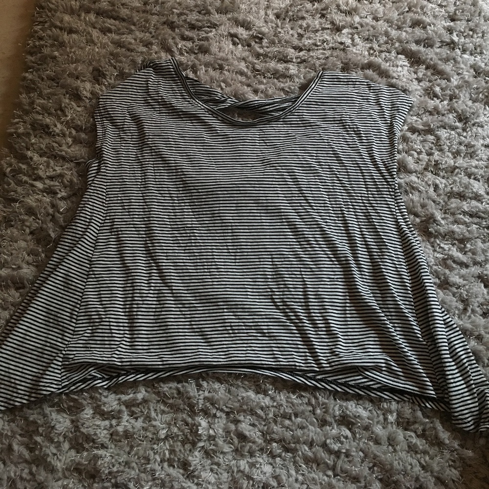 striped American Eagle flows shirt